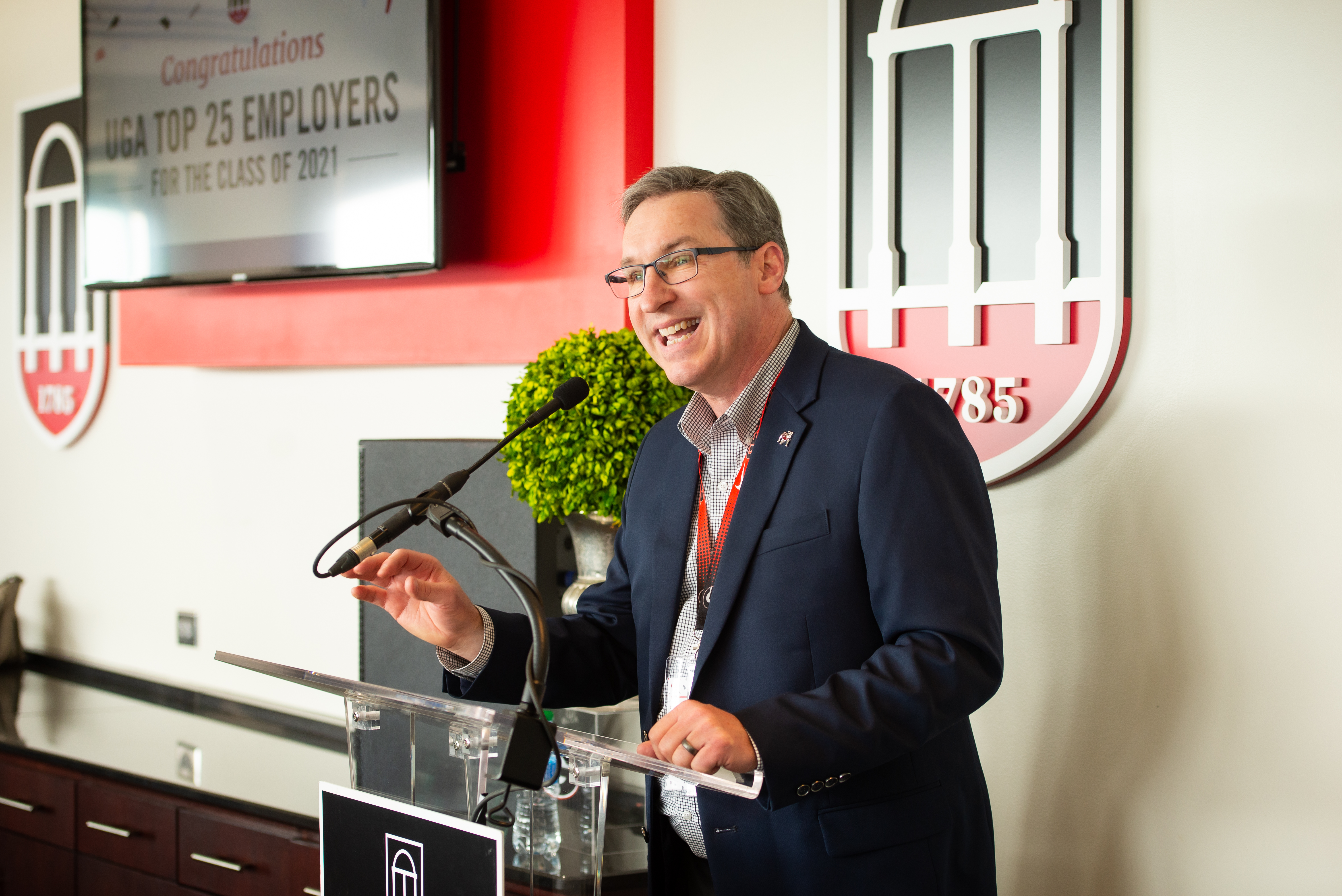 Scott Williams presenting to a leadership audience